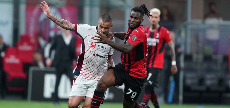 Soi kèo nhà cái AC Milan vs Cagliari, 03h00 ngày 03/01/2024 soi keo nha cai ac milan vs cagliari 02h30 ngay 03 01 2024 1