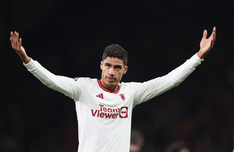 Cầu Thủ Varane là ai Và Những Thông Tin Mà Bạn Nên Biết Raphael Varane thi đấu trong màu áo Real Madrid