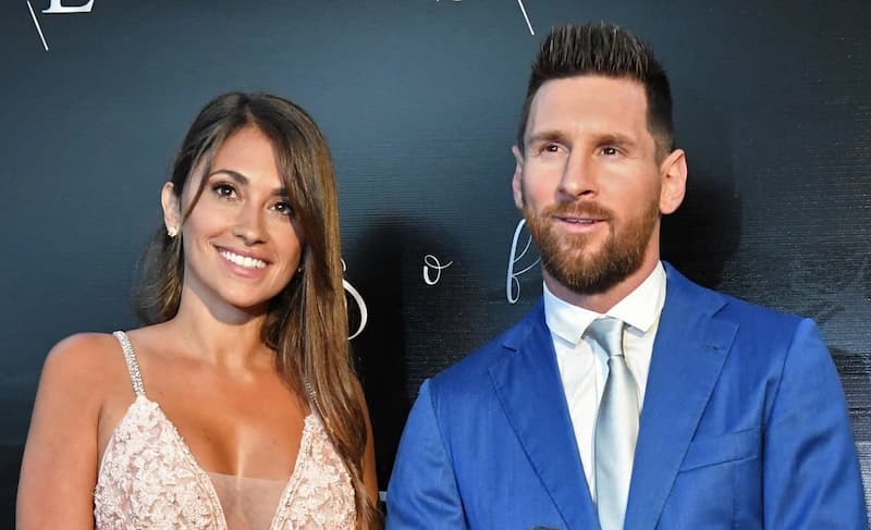 Chiều Cao Vợ Messi Bao Nhiêu? Tình yêu giữa Messi và vợ khiến nhiều người ghen tị