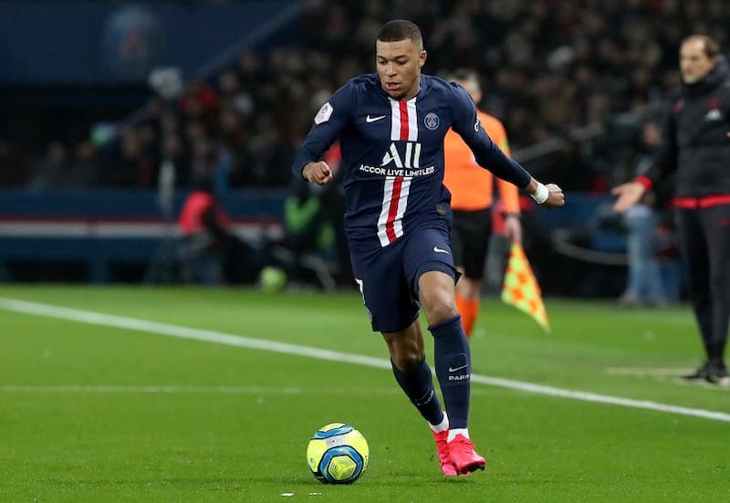 Tốc Độ Của Mbappe Bao Nhiêu? Tốc độ của Mbappe giúp anh phá vỡ bẫy việt vị