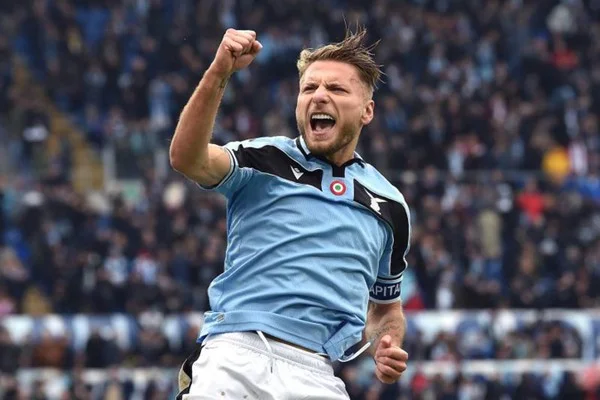 5 Cầu Thủ Xuất Sắc Nhất Lọt Top Tiền Đạo Hay Nhất Serie A Hình 2: Ciro Immobile tại mùa giải Serie A với 20 bàn thắng và 6 pha kiến tạo