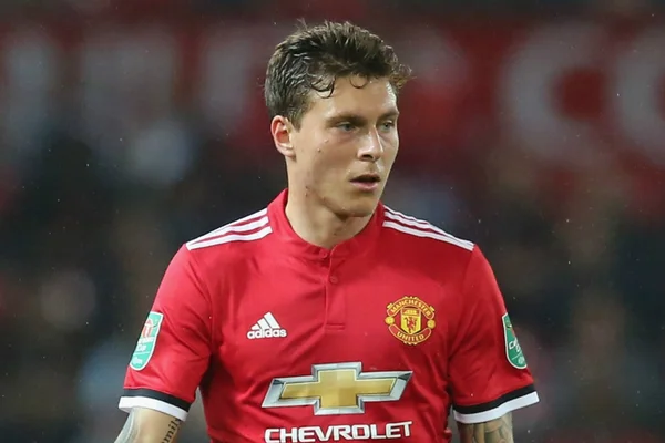 Top Trung Vệ Hay Nhất Bundesliga Mọi Thời Đại Hình 2: Victor Lindelof là trung vệ chơi tốt nhất Bundesliga
