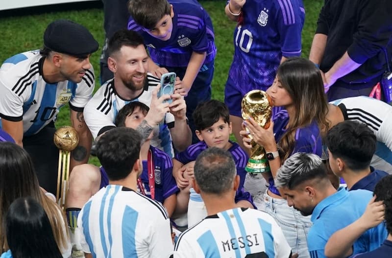 Vợ Messi là ai? Chuyện tình 24 năm của Lionel Messi và vợ Đám cưới của vợ chồng Lionel Messi